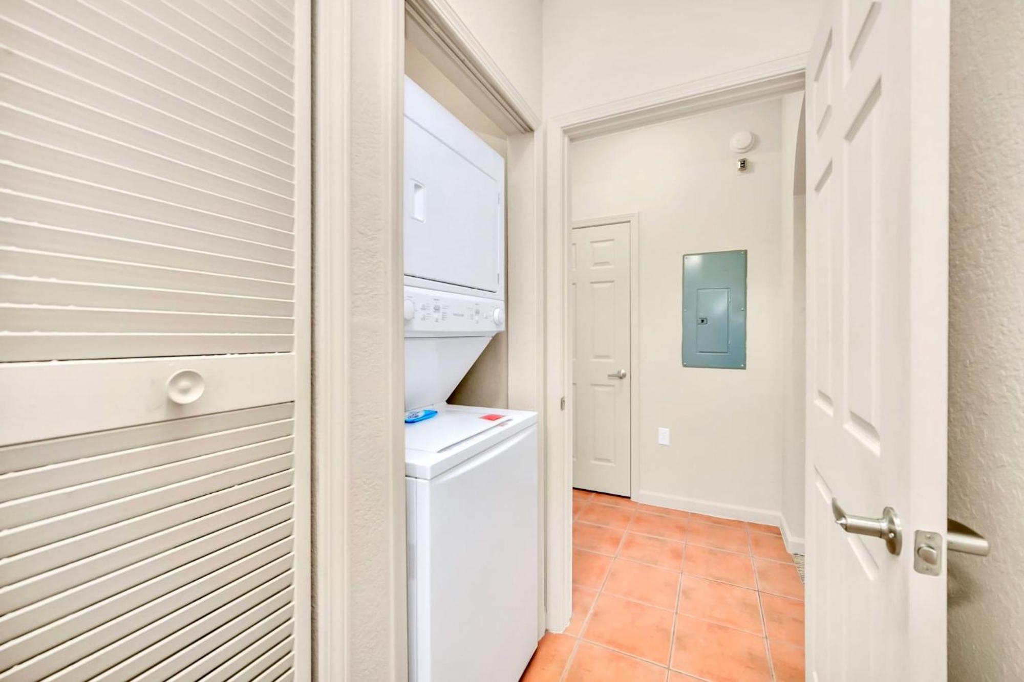Modern 2Br Condo - Hot Tub And Pool - Near Disney Orlando Ngoại thất bức ảnh