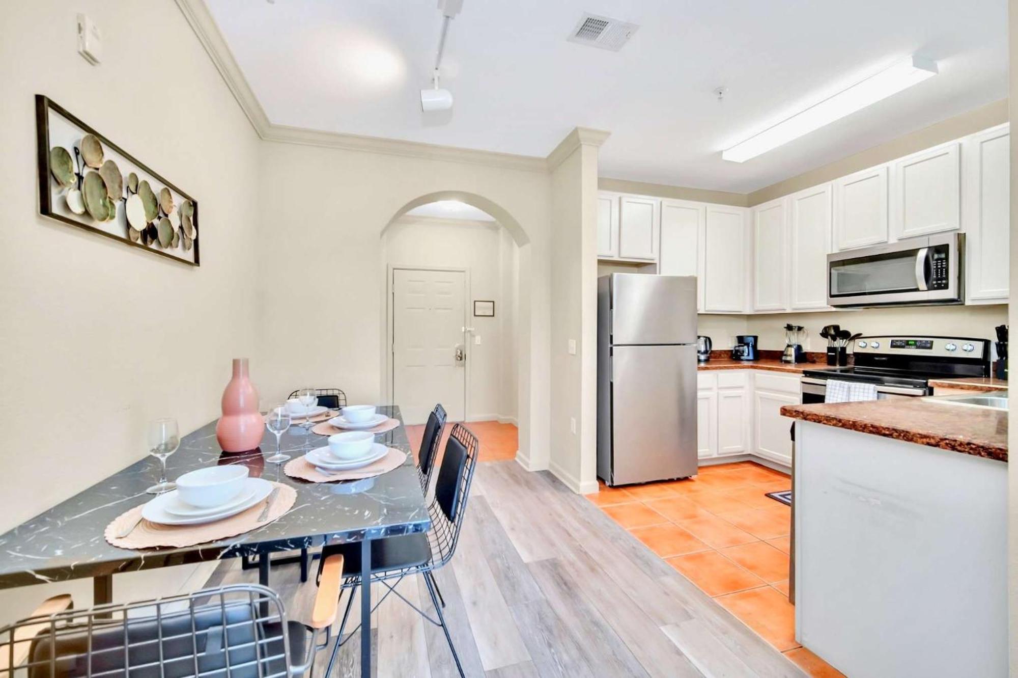 Modern 2Br Condo - Hot Tub And Pool - Near Disney Orlando Ngoại thất bức ảnh